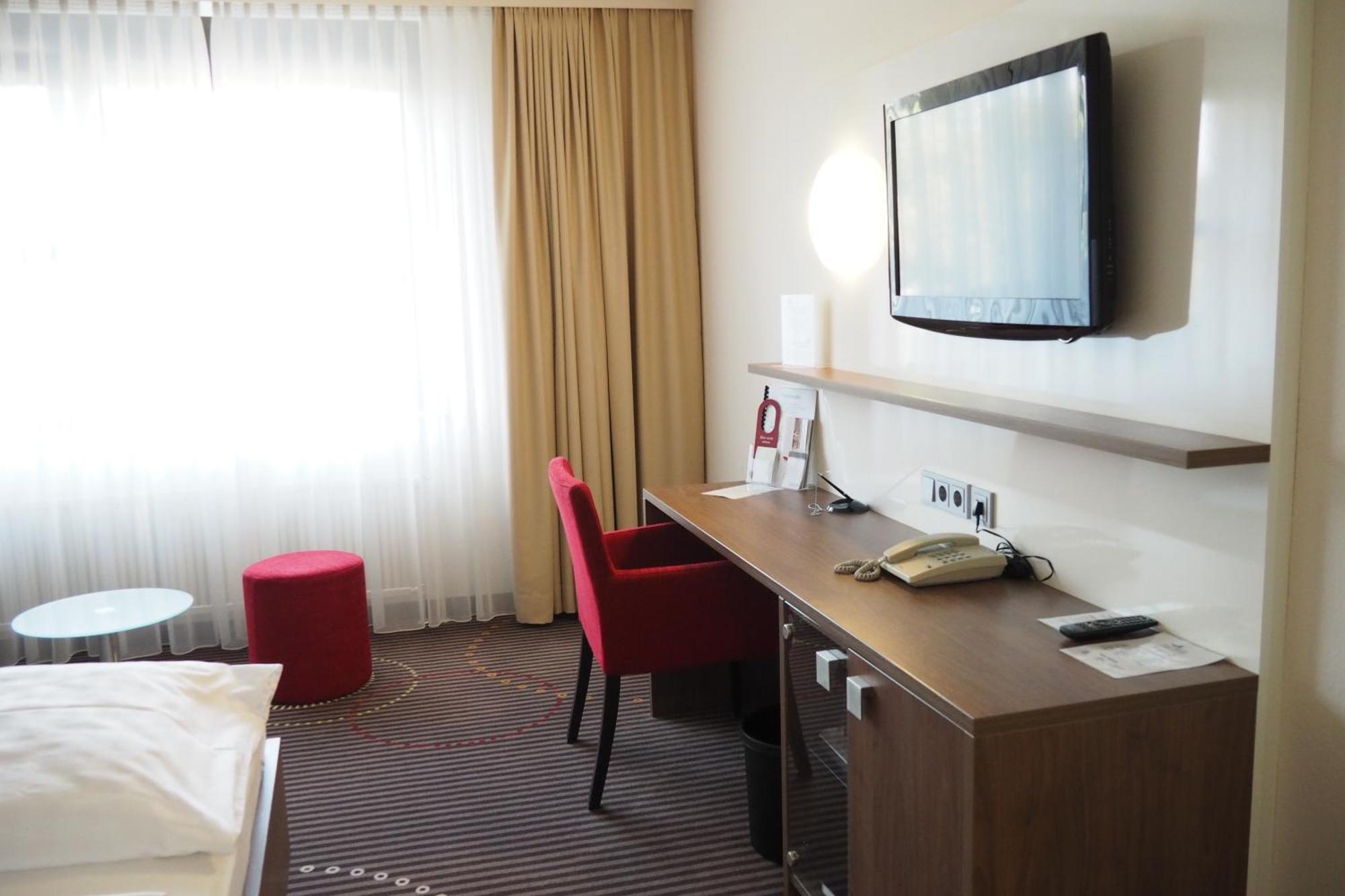 Hotel Fuchsen Kirchheim unter Teck Extérieur photo