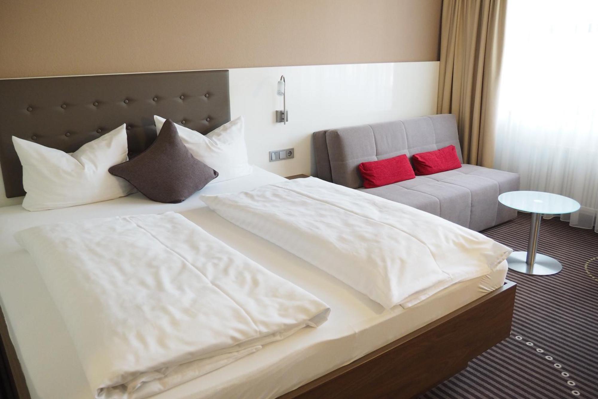 Hotel Fuchsen Kirchheim unter Teck Extérieur photo